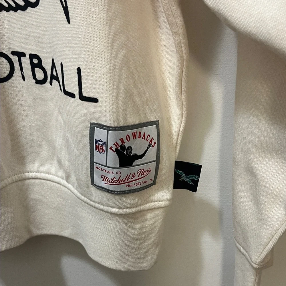 Philadelphia Eagles Graphic Crewneck Sweatshirt - New XS - Picture 3 of 5